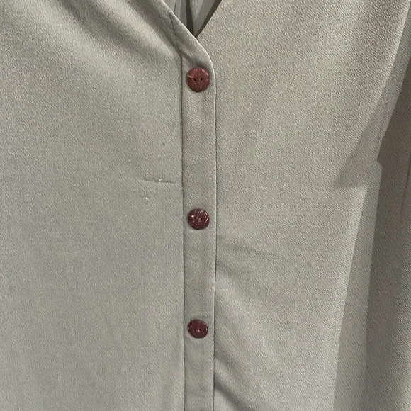 Button front Tee - Picture 3 of 8